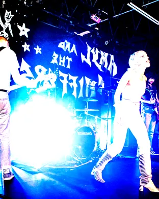 Amyl and The Sniffers Boston