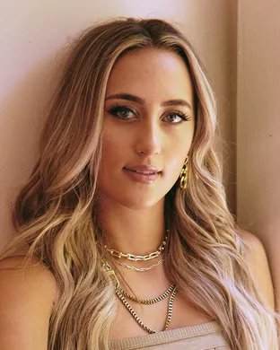 Ashley Cooke Boston