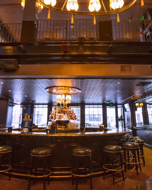 Broadway Bar Beverly