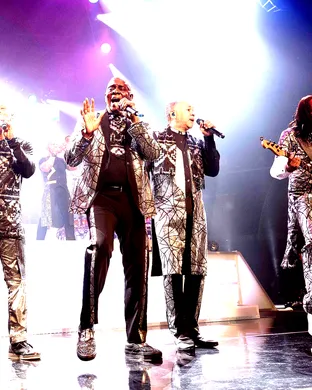 Earth Wind And Fire Boston