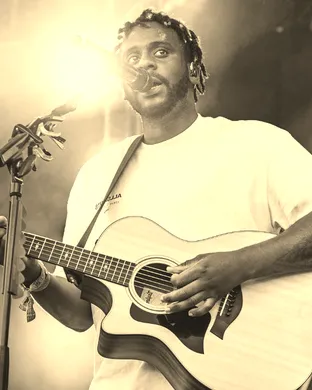Myles Smith Boston