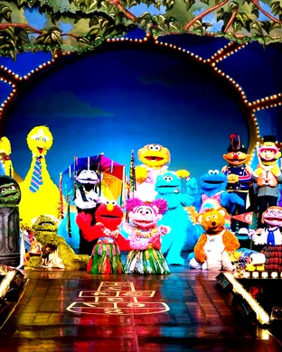 Sesame Street Live: Elmo's Got The Moves