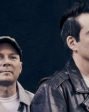 Theory Of A Deadman Hampton